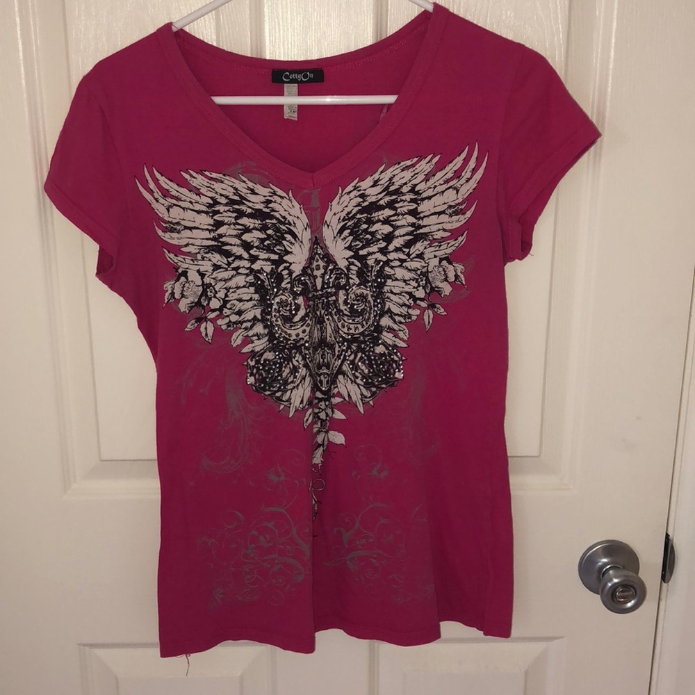 Cute pink wings and rhinestone top sz M